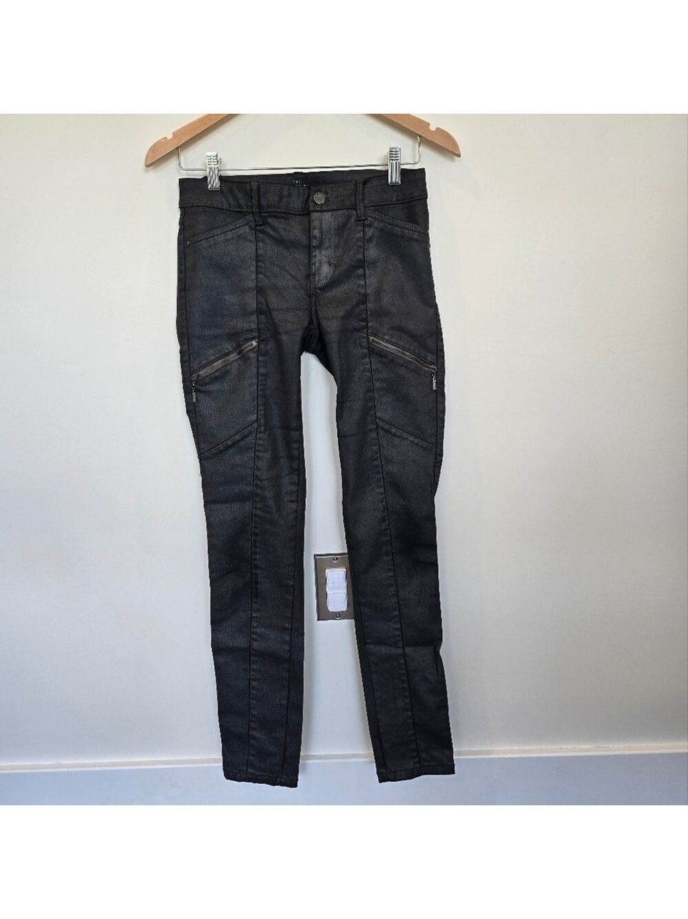 White House Black Market WHBM Gray Coated Skinny Utility Moto Pants Size 0